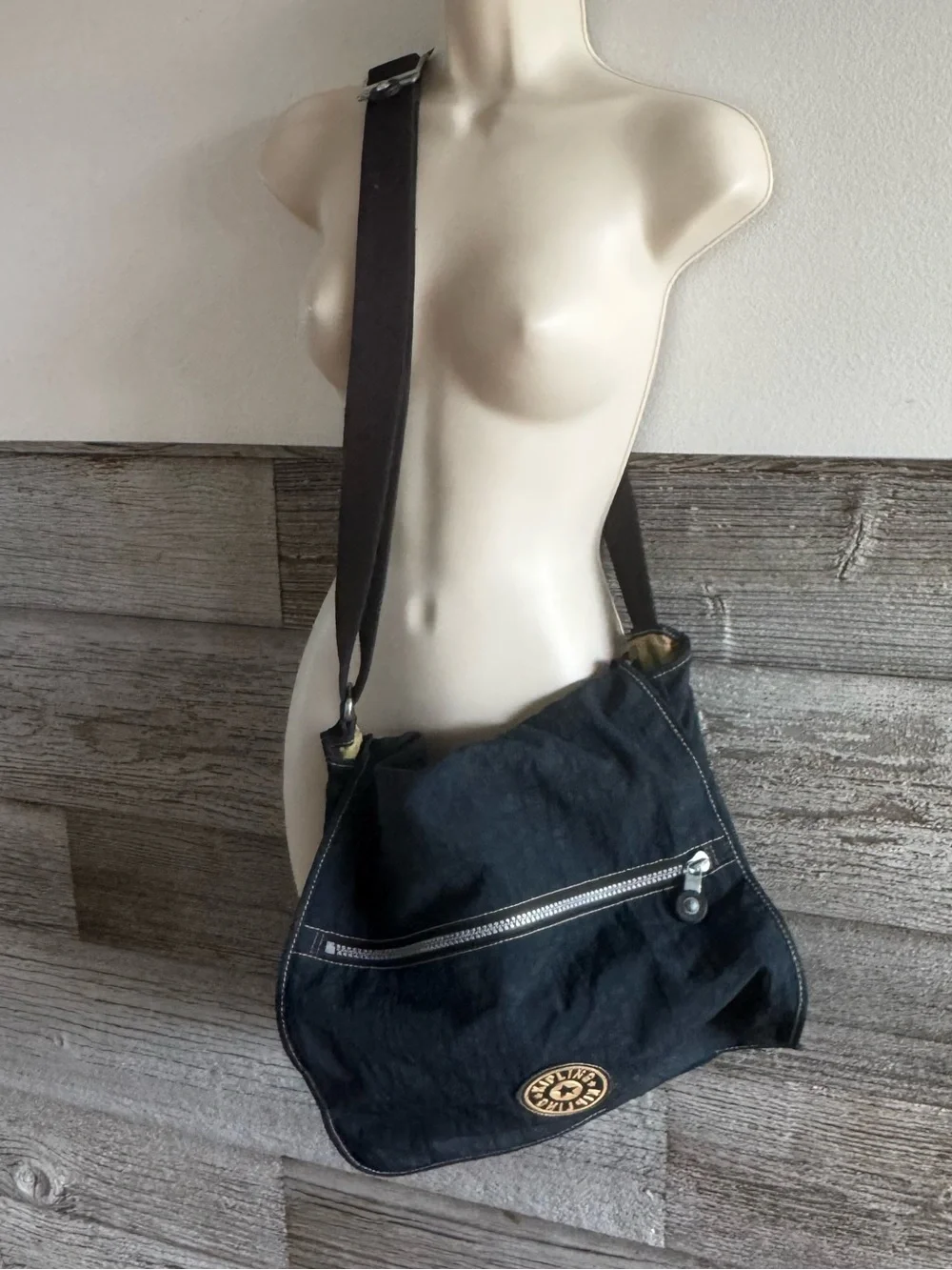 Kipling navy blue